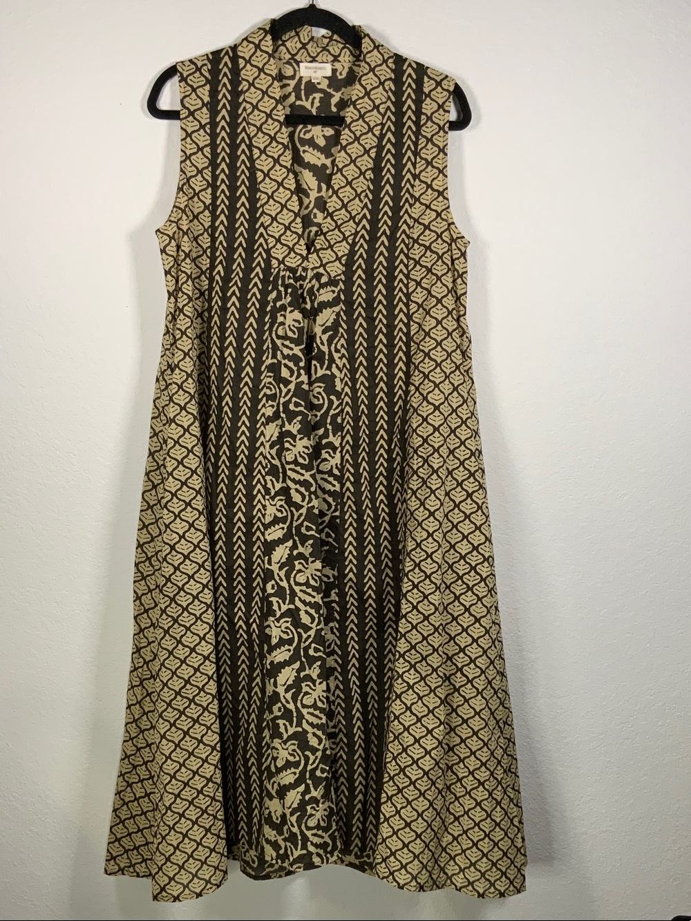 World Market Black and Tan Sleeveless Midi Dress with Mixed Print